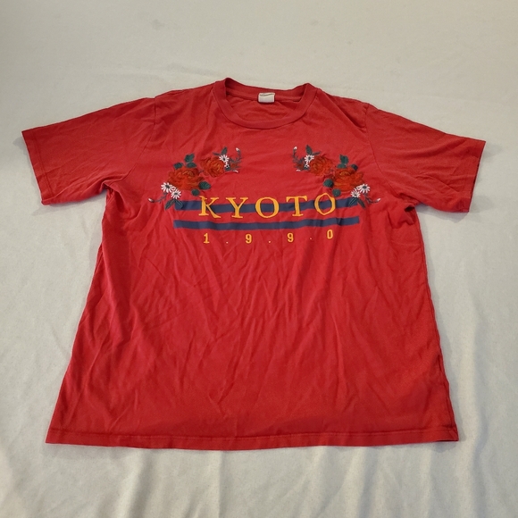 Urban Outfitters Red Kyoto Japan Graphic Tee Size M GUC - Picture 5 of 12
